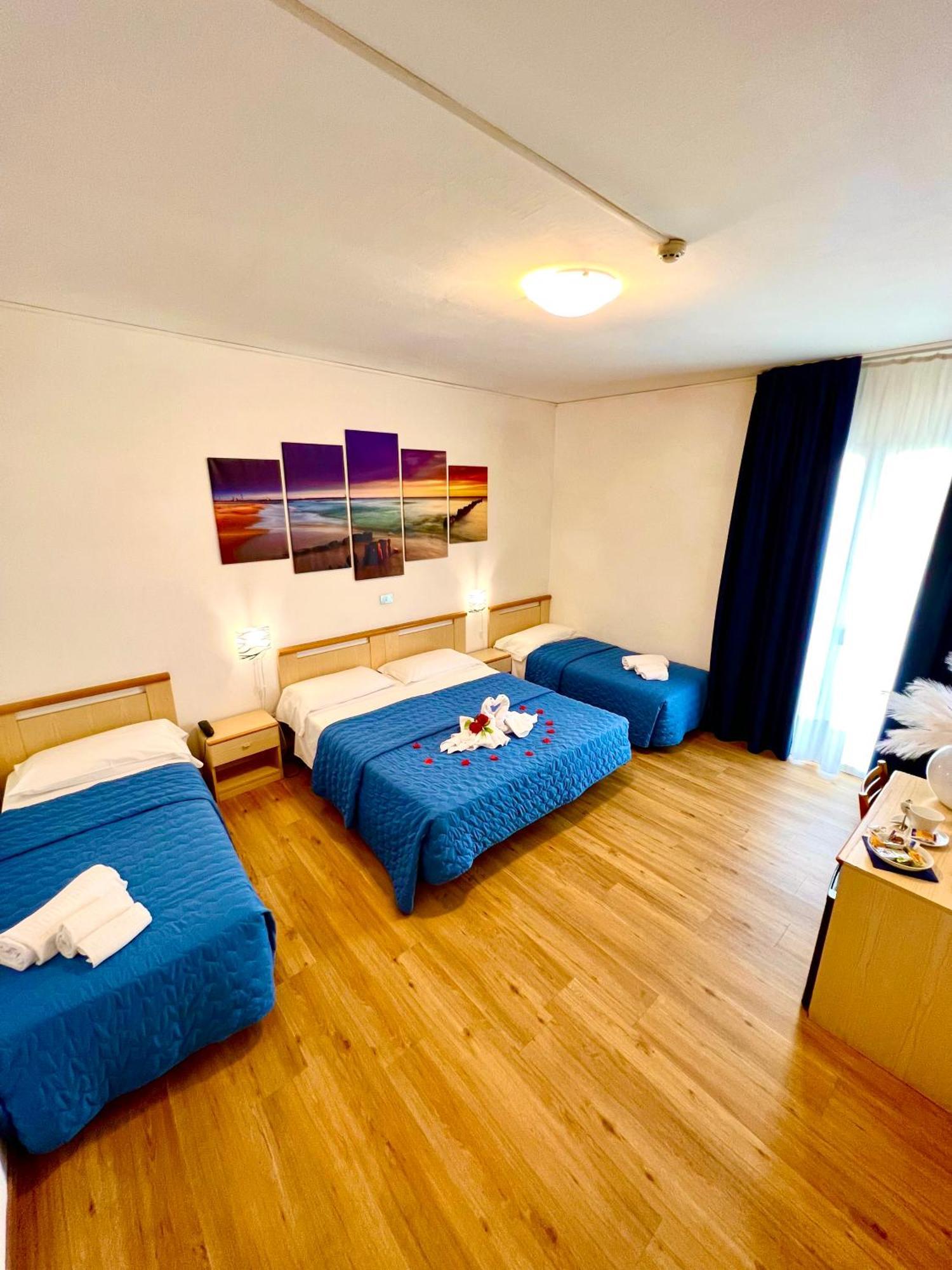 Hotel Trovatore ลิโดดิเยโซโล ภายนอก รูปภาพ